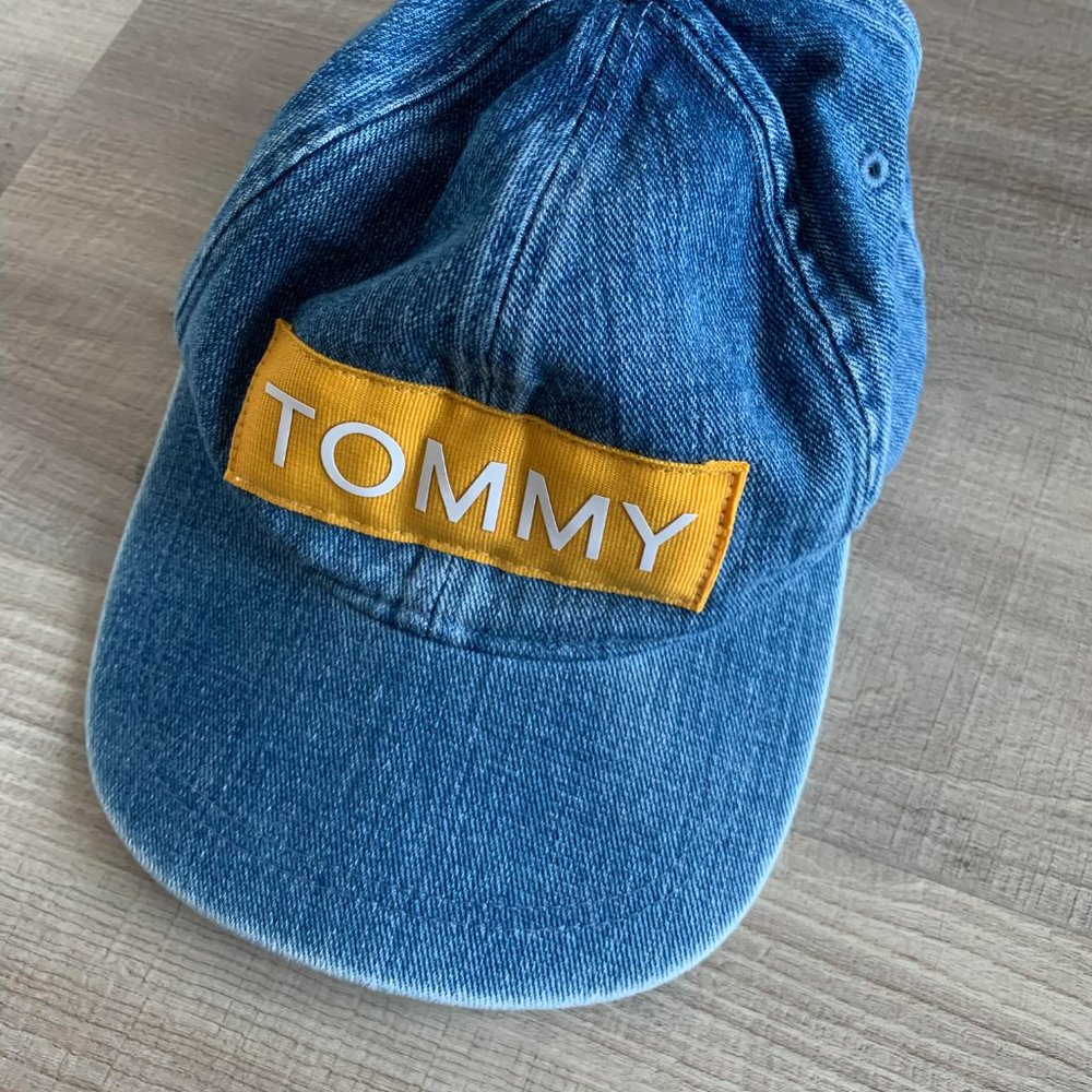 Tommy Hilfiger Hat
